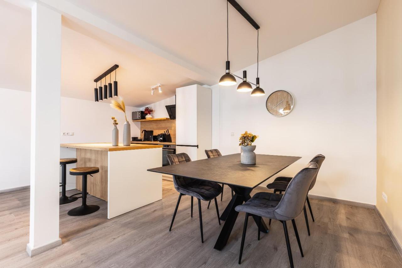Open Space With Free Parking - Leopoldstadt Viena Exterior foto