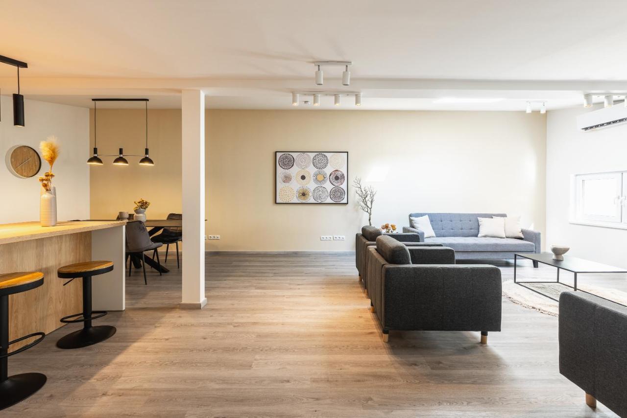Open Space With Free Parking - Leopoldstadt Viena Exterior foto